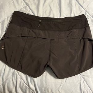 Lululemon speed up shorts 2.5”